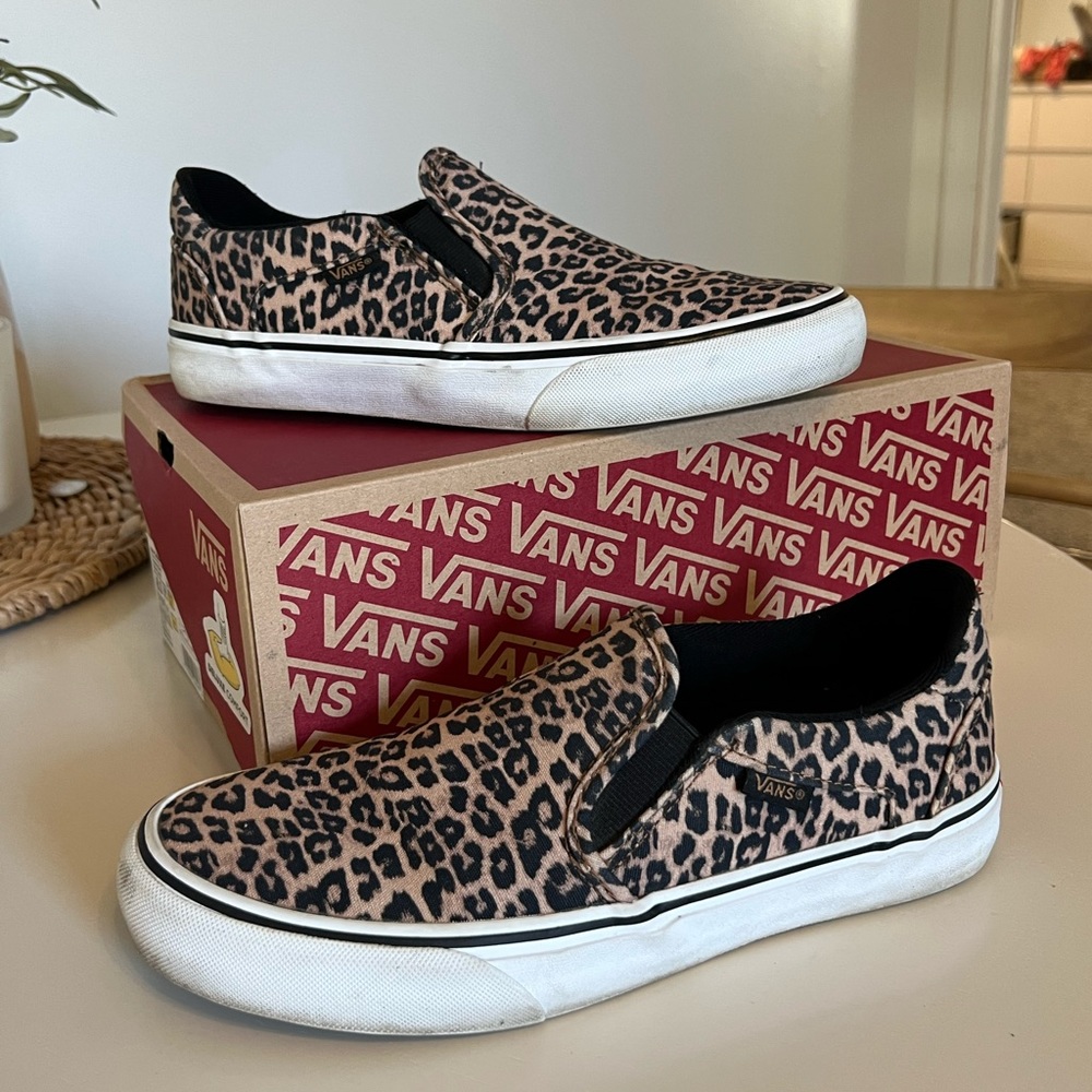 Used cheetah vans. Women’s size 8.